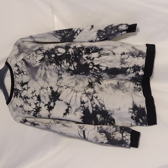 Pullover Sweater - Picture 2 of 8